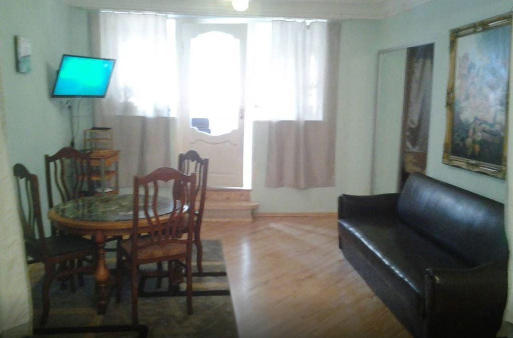 Evrika Apartments On Rustaveli Avenue Тбілісі Екстер'єр фото