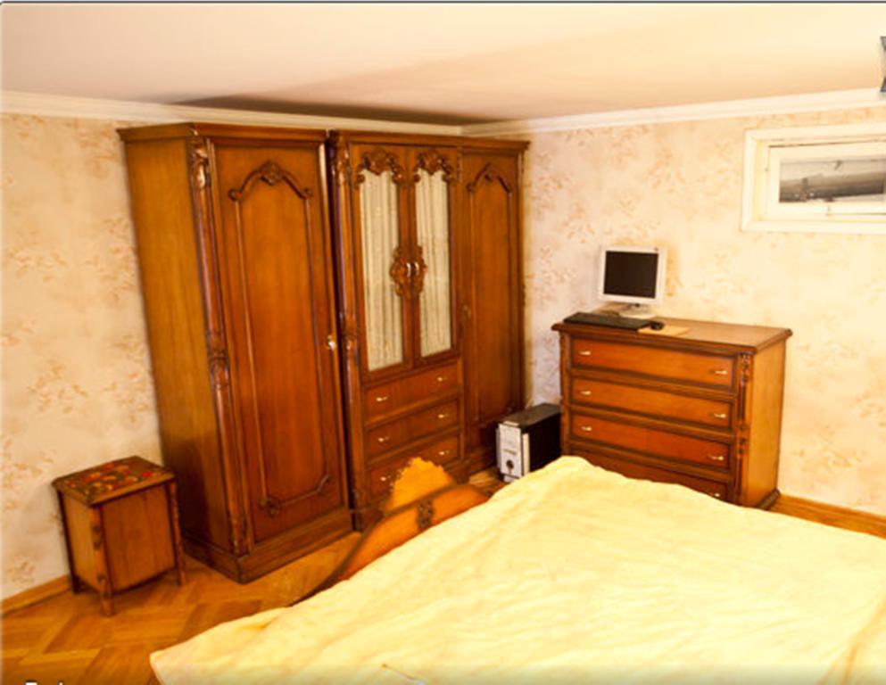 Evrika Apartments On Rustaveli Avenue Тбілісі Номер фото