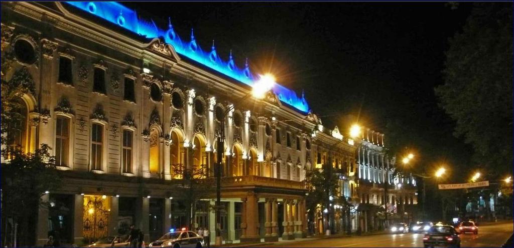Evrika Apartments On Rustaveli Avenue Тбілісі Екстер'єр фото